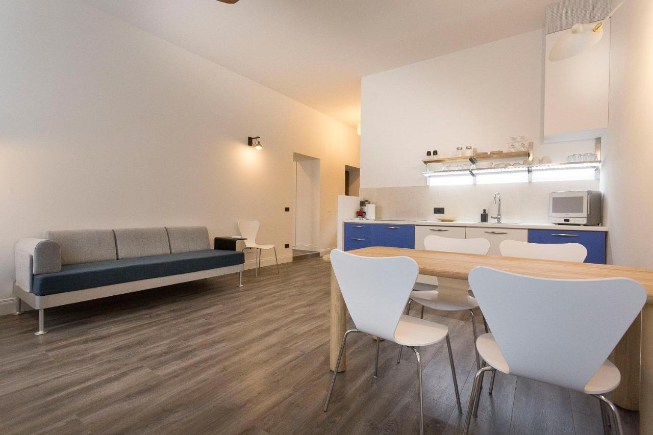 Casa Piazza Erbe 70 Mq Appartement Riva del Garda Buitenkant foto